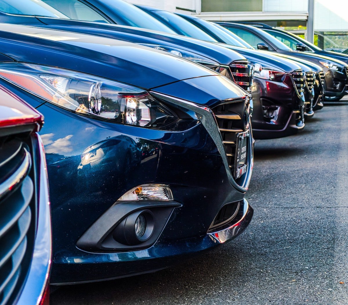 9 Auto Dealership Review Sites to Keep an Eye On