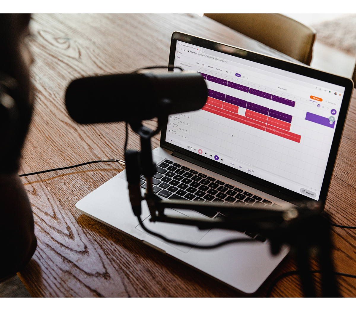 36 podcast statistics to get your audience listening.