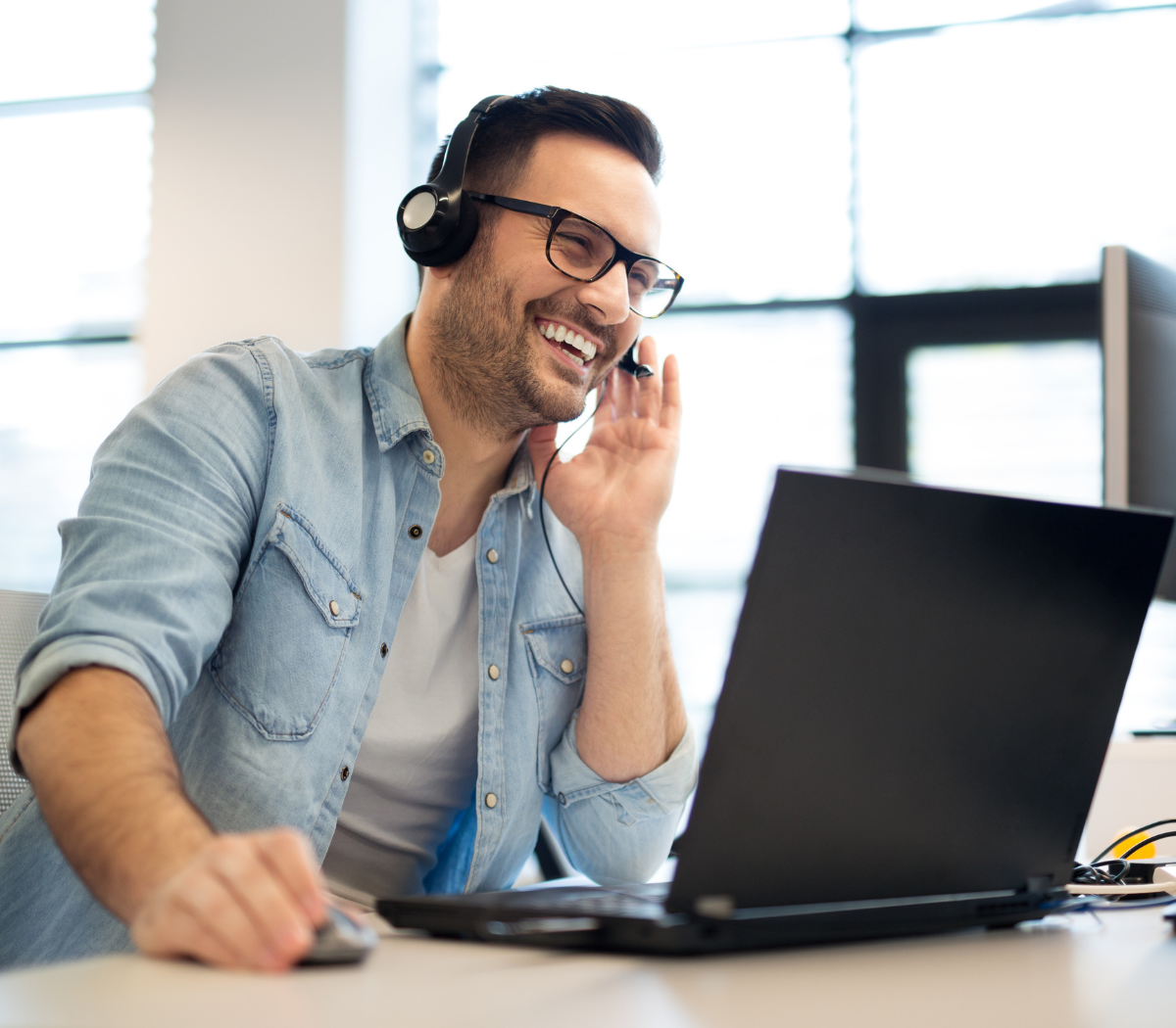 6 Ways to Improve VoIP Call Quality at Home or in the Office