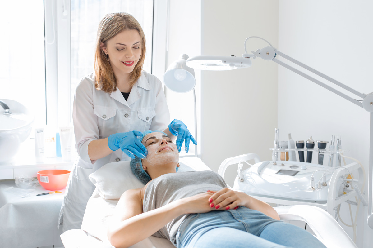 The Ultimate Esthetician Supply List! 33 Tools For Estheticians