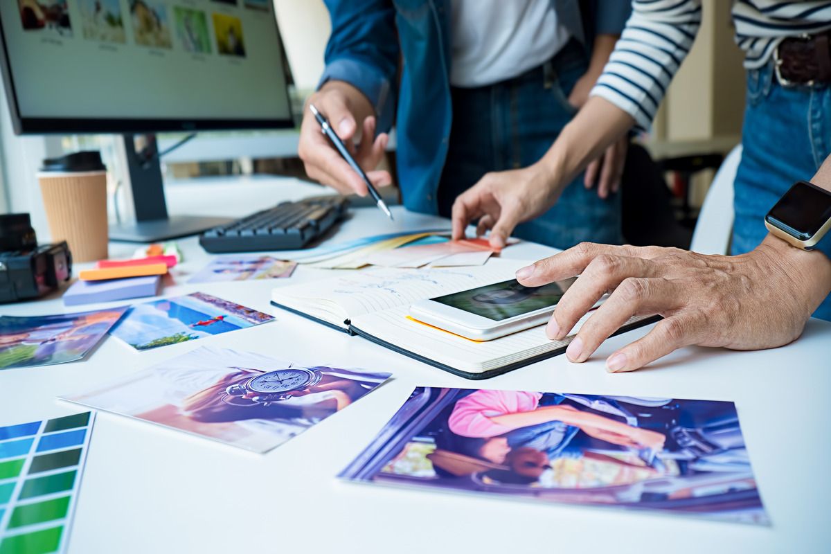 What is Native Advertising? How It Works and Examples