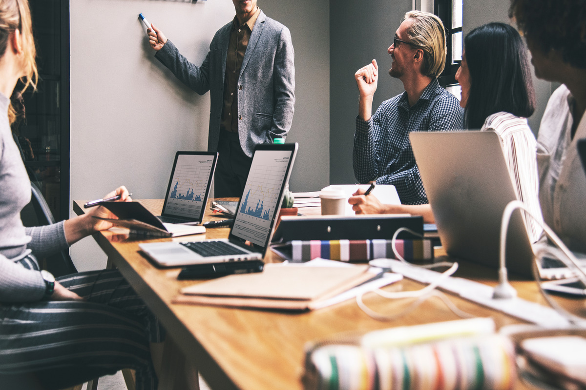 Dynamic Pricing: Strategies, Benefits, Types, and Examples