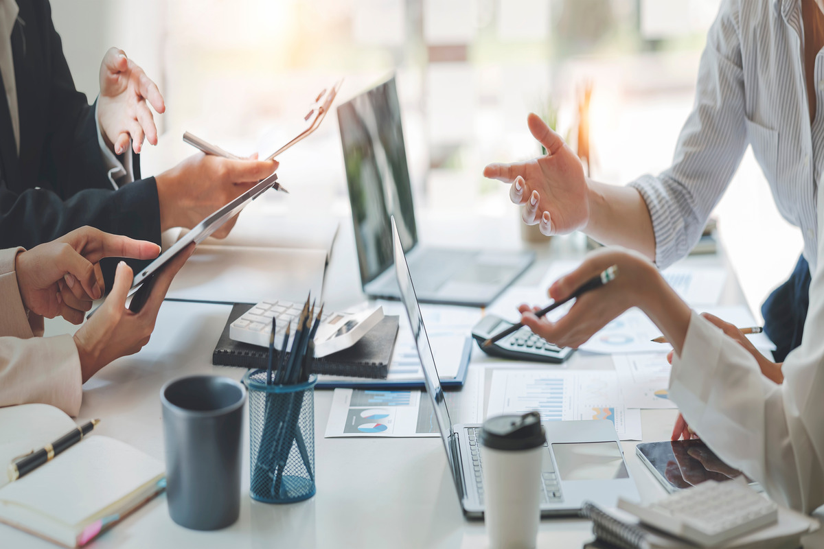 How To Start a Business in 10 Easy Steps